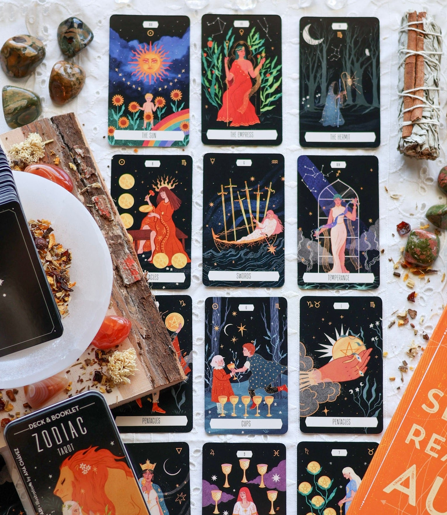 Zodiac Tarot in a Tin – Alchemy & Aura